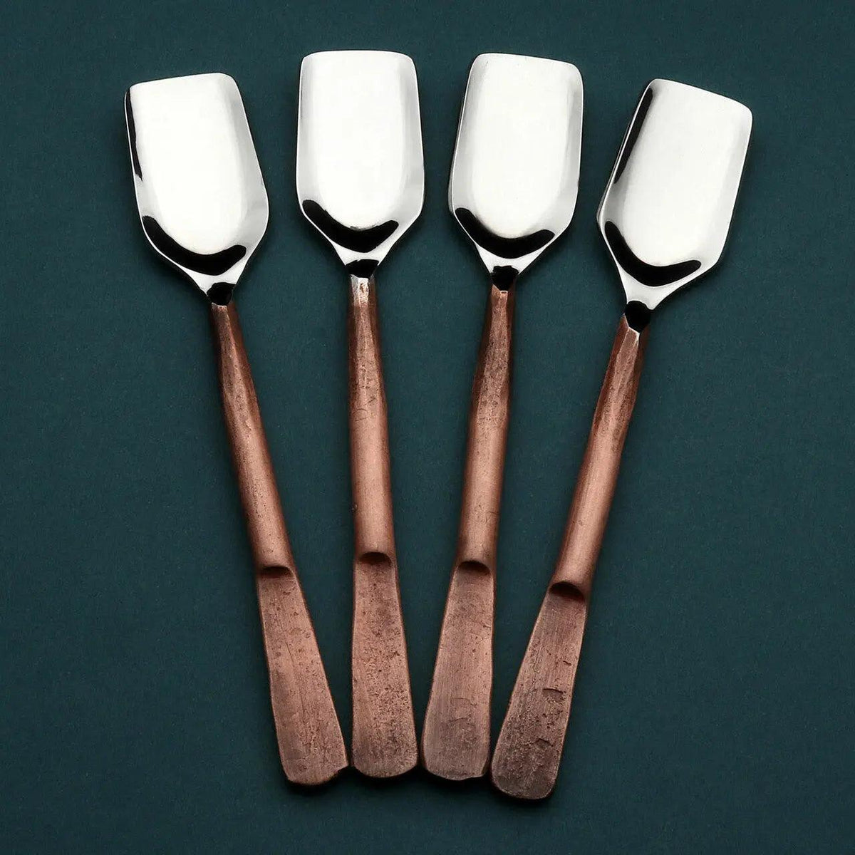 Celia Stilton Scoop 4 Pc. Set